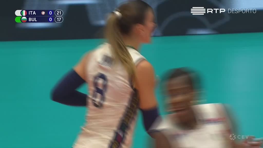 Imagem de Voleibol Feminino: Campeonato da Europa - Itália x Bulgária
