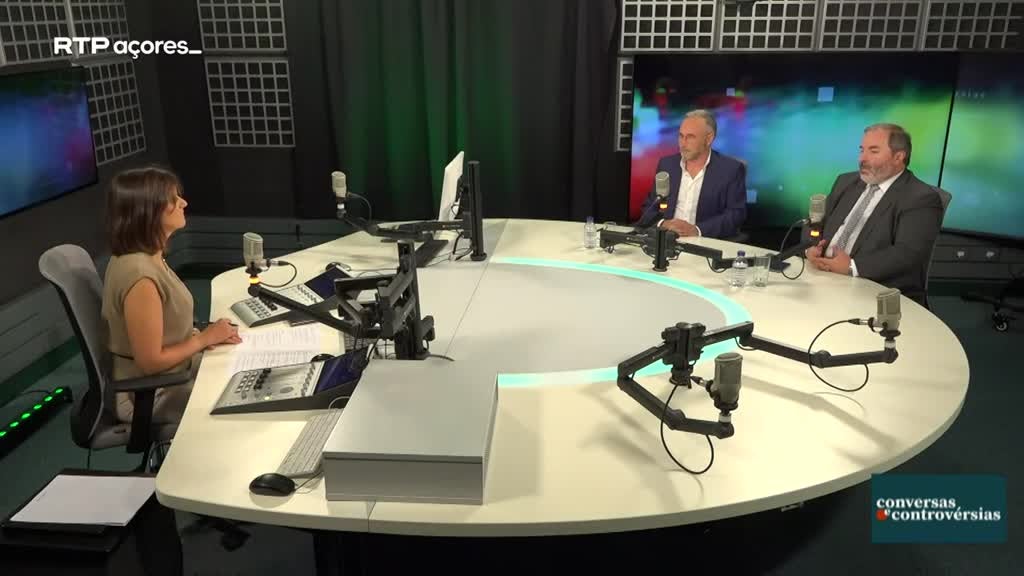 Imagem de Conversas e Controvérsias - Com Lília Almeida