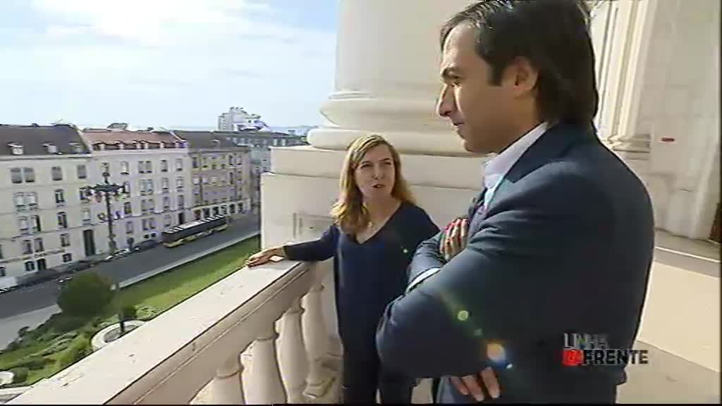 Linha da Frente - A Dan�a das Cadeiras