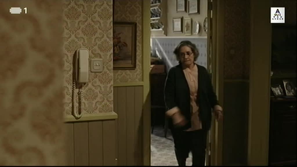 Imagem de Aqui Tão Longe - A Gaiola Aberta