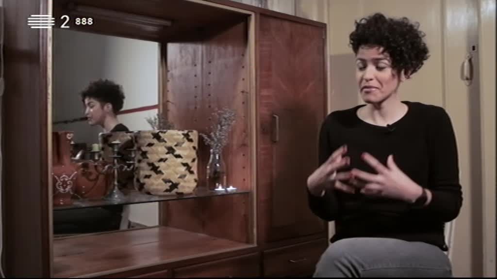 Imagem do Programa / Episiódio - Contentor 13 - Aline Frazão