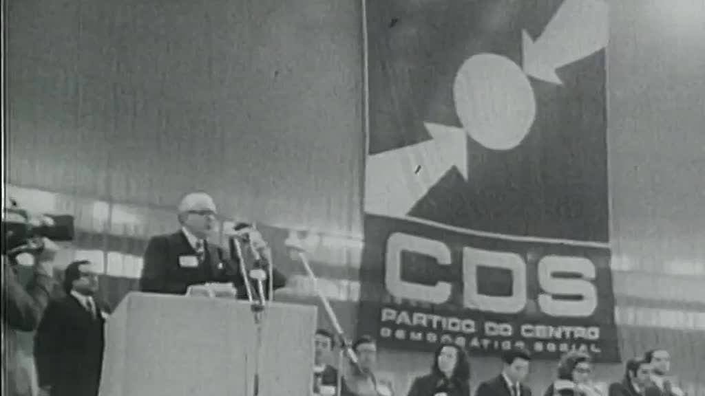 Imagem de Grandes Parlamentares - António Arnault