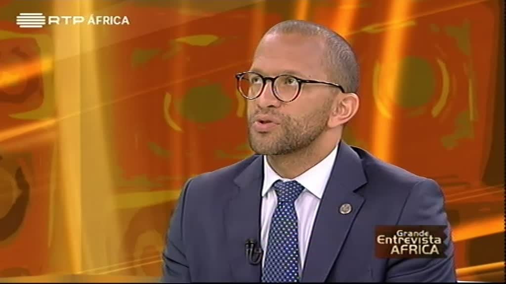 Imagem do Programa / Episiódio - Grande Entrevista África - Abrãao Vicente