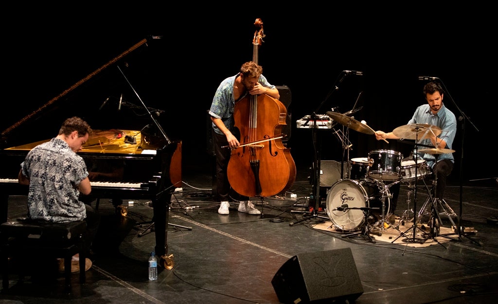 Imagem de Concertos Antena 2 - Festival Robalo | João