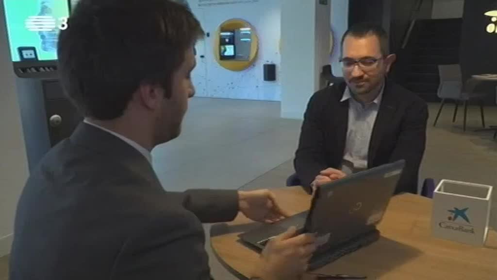 Imagem de TecNet - Portáteis com dois ecrãs e biometria para contratar serviços