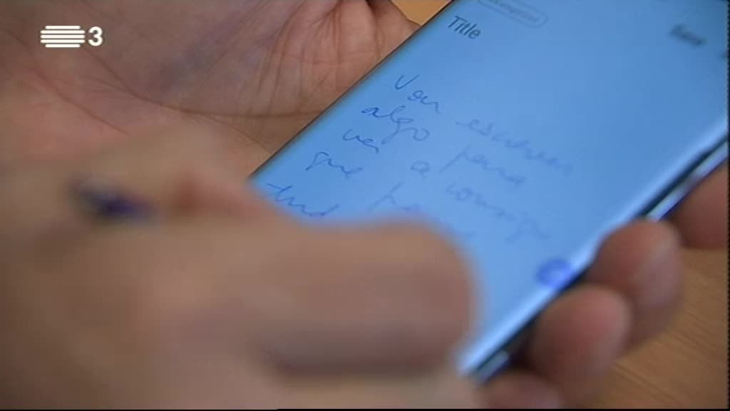 Imagem de TecNet - Um smartphone que se dobra e outro com uma caneta