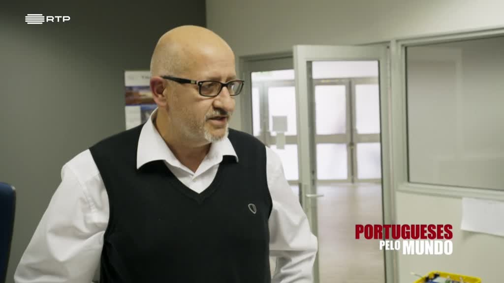 Imagem de Portugueses pelo Mundo - Construção e Projetos