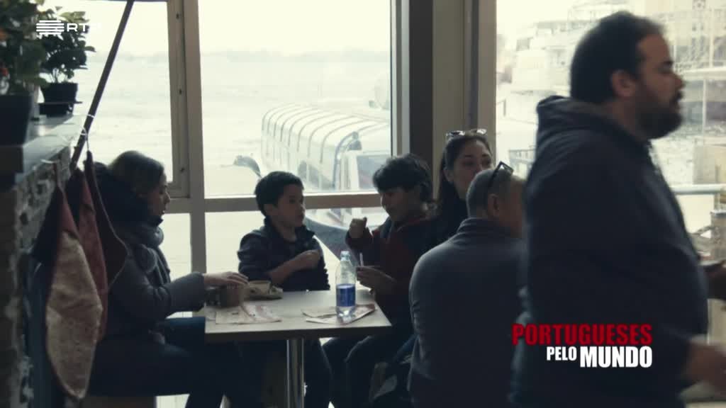 Imagem de Portugueses pelo Mundo - Comunicação Social