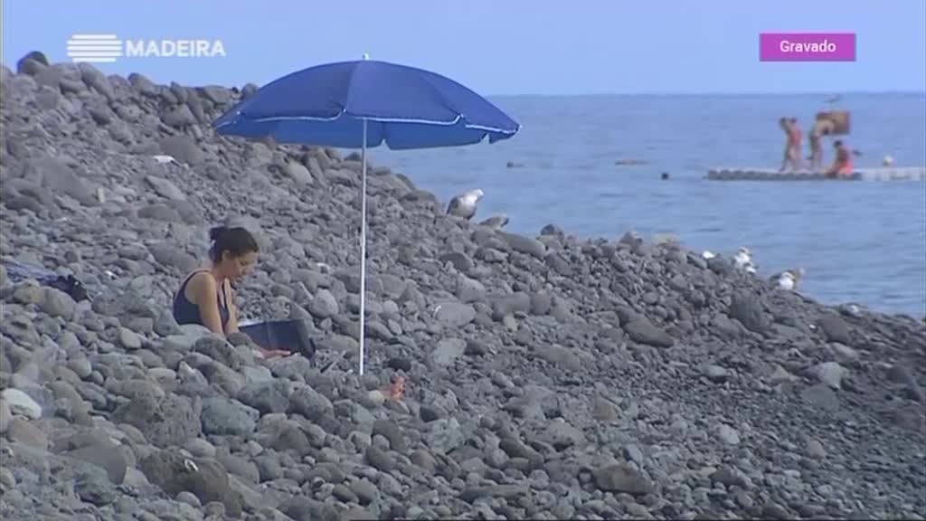 Imagem de Verão Cá Dentro 2018