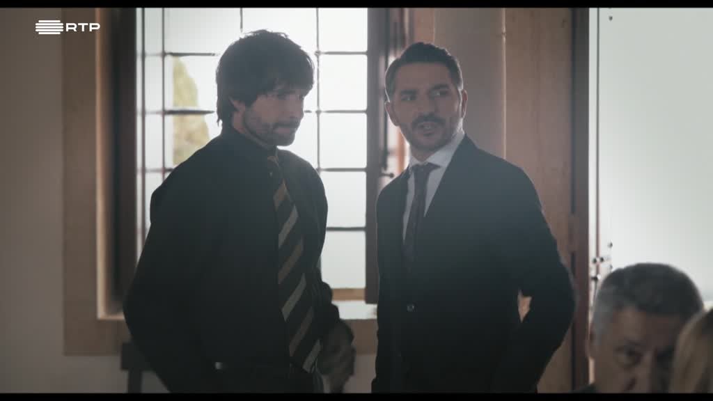 Imagem de Idiotas, Ponto