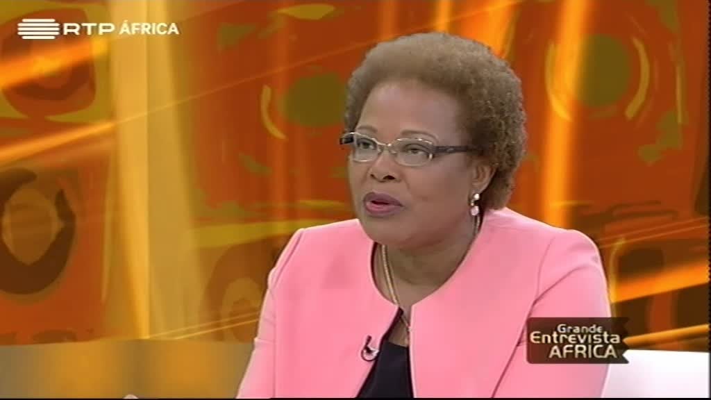 Imagem de Grande Entrevista África - Maria do Carmo Silveira