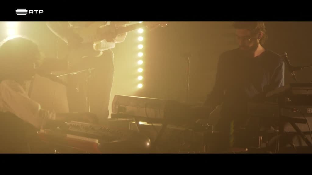 Imagem de Eléctrico - Luís Severo e Capitão Fausto