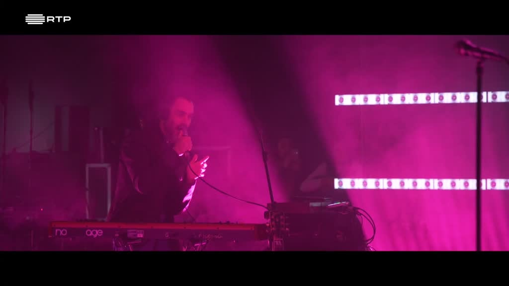 Imagem de Eléctrico - David Fonseca e Joana Espadinha