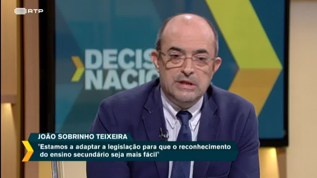 Imagem de Decisão Nacional - Ensino Superior em Portugal - Contingente Especial para Emigrantes e Familiares