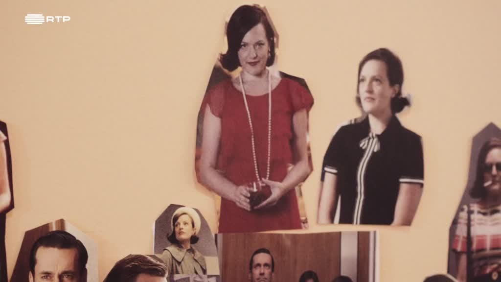 Imagem de Armário - A Roupa ao Serviço da Narrativa