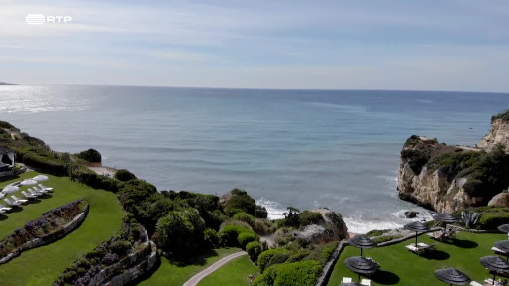 Imagem de Mesa Portuguesa... com Estrelas Com Cert - Ocean - Hans Neuner - Porches
