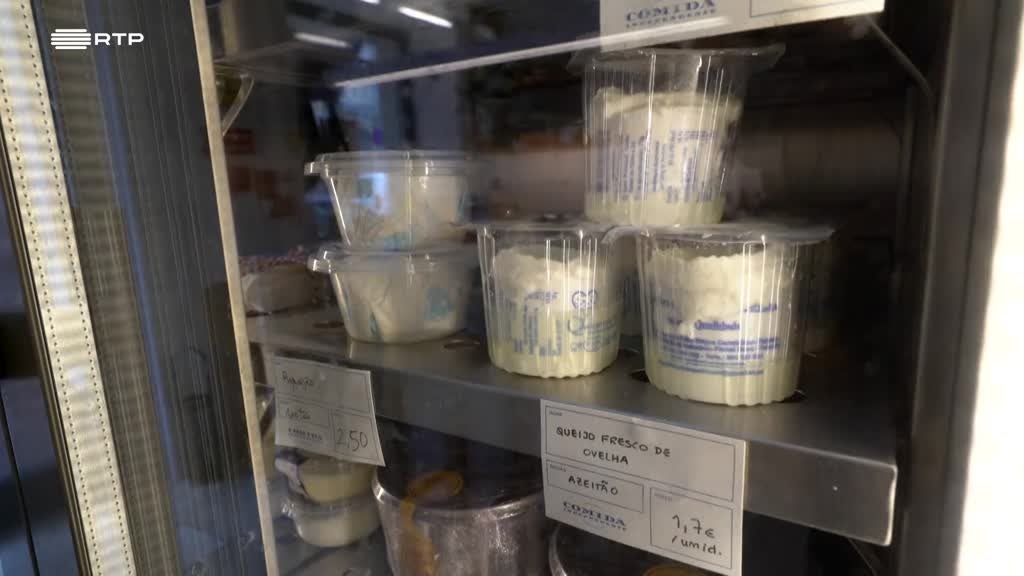 Imagem de Mesa Portuguesa... com Estrelas Com Cert - Feitoria - João Rodrigues - Lisboa