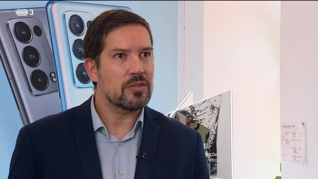 Imagem de TecNet - Smartphone de enrolar Oppo X 2021 e Oppo Reno 6