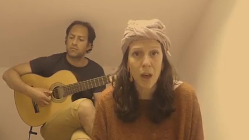 Imagem de Mariana Castello-Branco e Christian Luj�