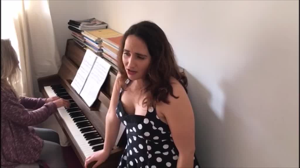 Imagem de Aos Nossos Heróis - Maria e Lilian Kopke - Folhetim, de Chico Buarque