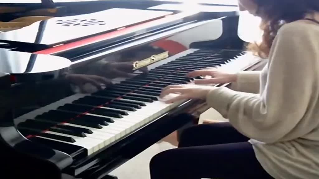 Imagem de Aos Nossos Heróis - Maria Catarino - J.S Bach/ Saint-Saens - Sonata para Violino No.3 (Largo)