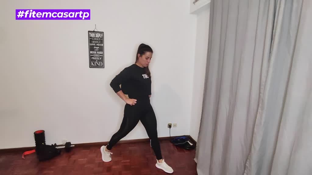 Imagem de Fit em Casa: Treino Funcional - Cláudia Dias: Mix de localizada