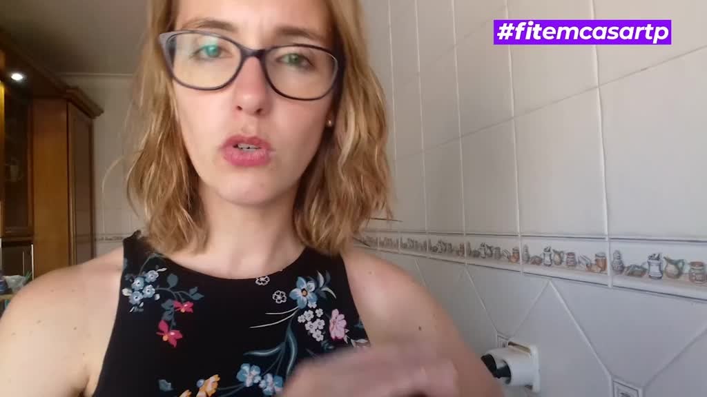 Imagem de Fit em Casa: Nutrição - Denise Carvalho: Alimentação na praia