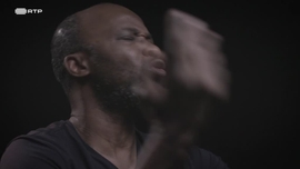 Imagem de �ngelo Torres - Porque � Que o Amor � Cego e Louco