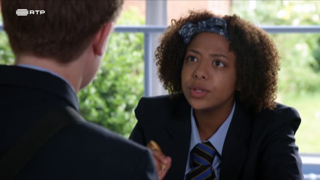 Imagem de Muito Fora