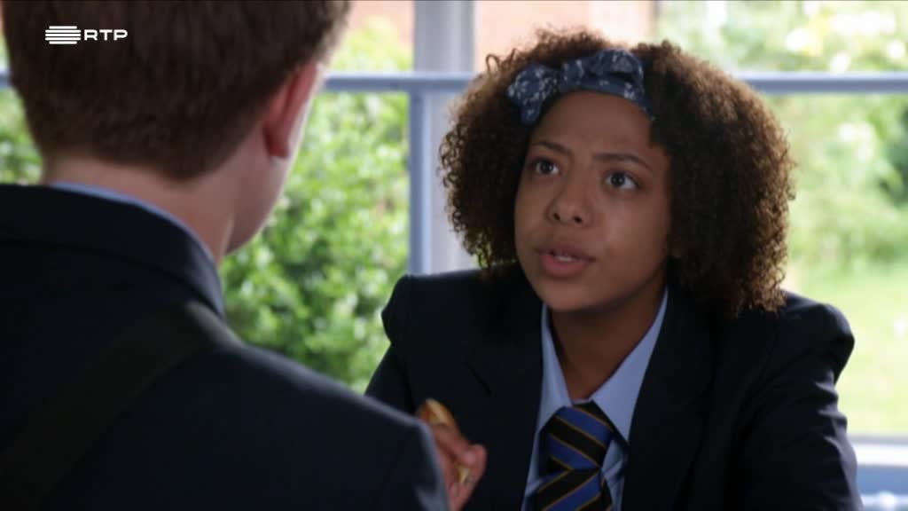 Imagem de Muito Fora