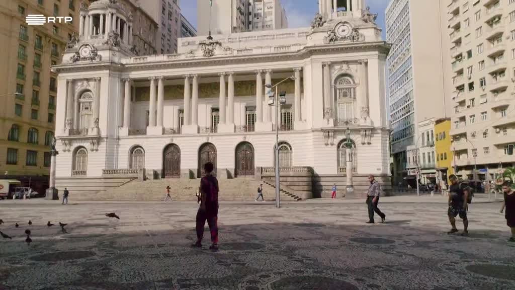 Imagem de Herdeiros de Saramago - Adriana Lisboa