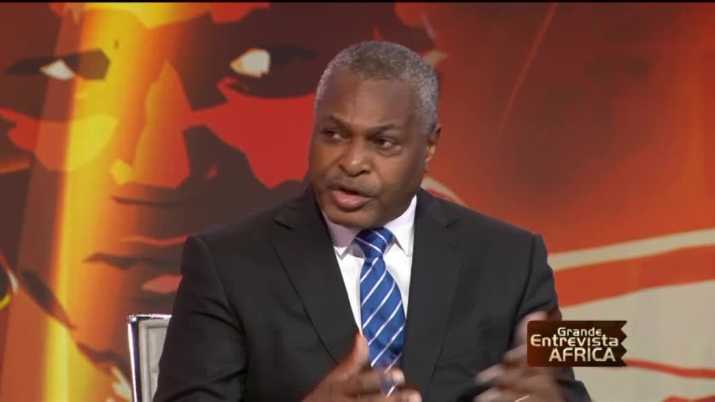Imagem de Grande Entrevista África - Abel Chivukuvoko