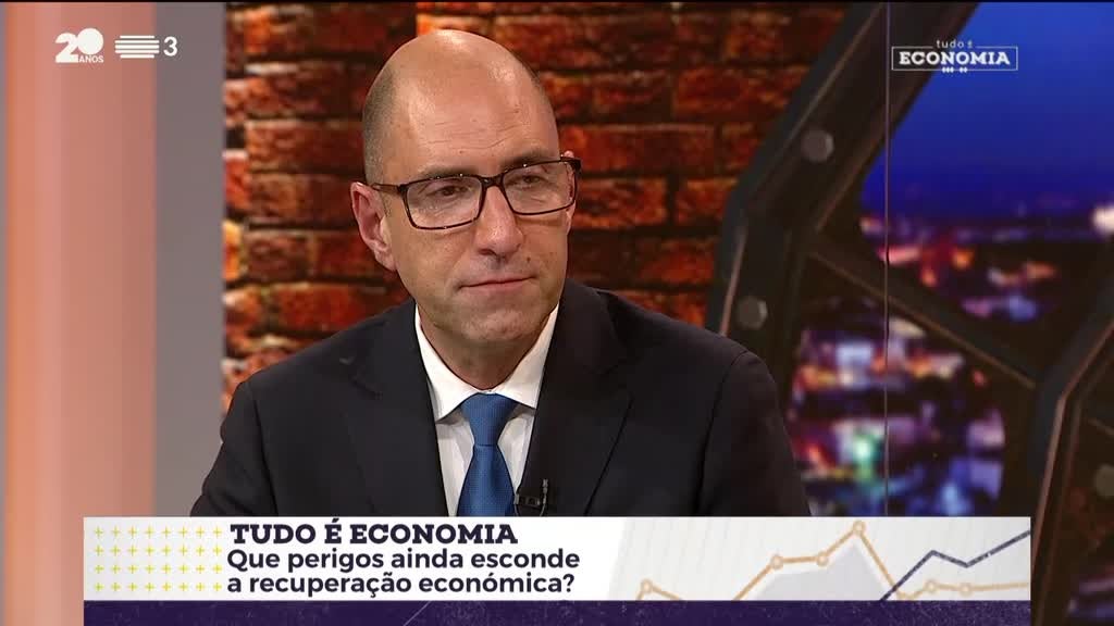 Imagem de Tudo é Economia