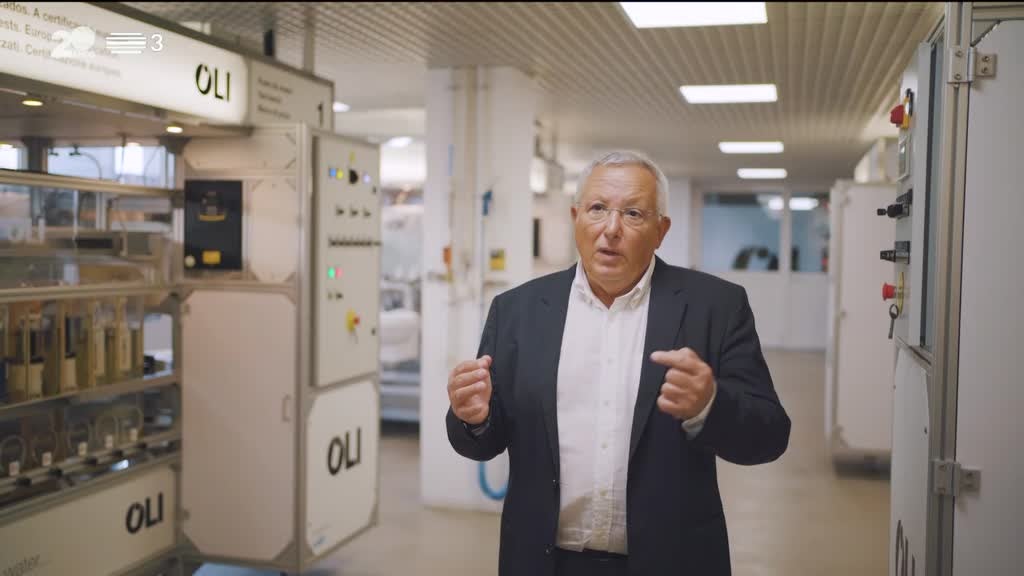 Imagem de Fronteiras XXI - À Espera dos Contentores