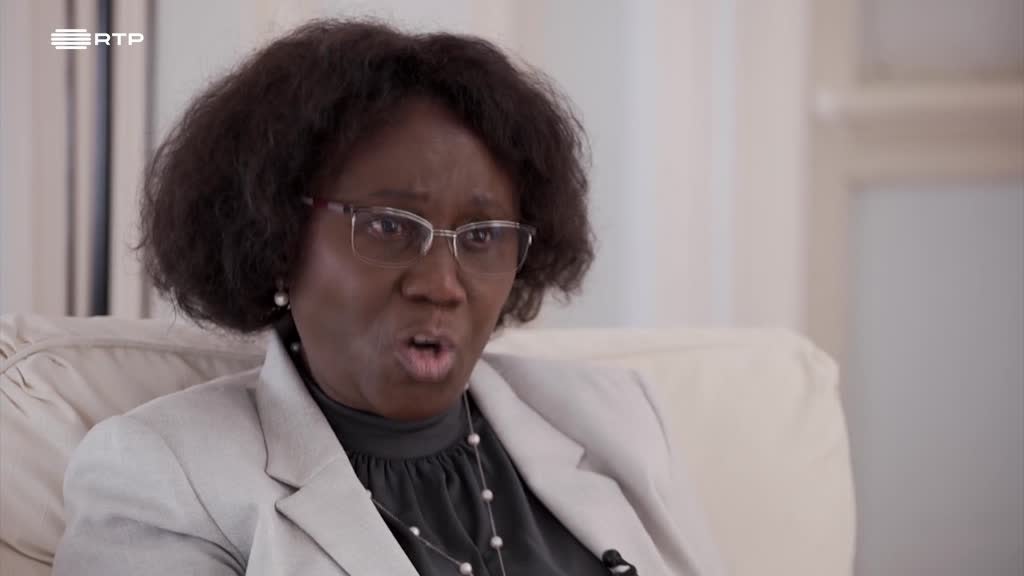 Imagem de Poder no Feminino - Romualda Fernandes