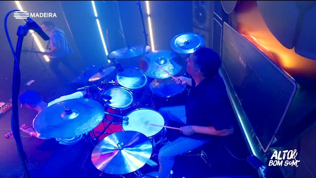 Imagem de Alto e Bom Som - Videoclips