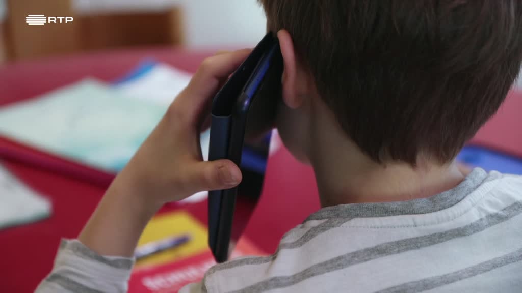 Imagem de Sim, Eu Consigo - Adrian - O Pinguepongue faz-me Feliz