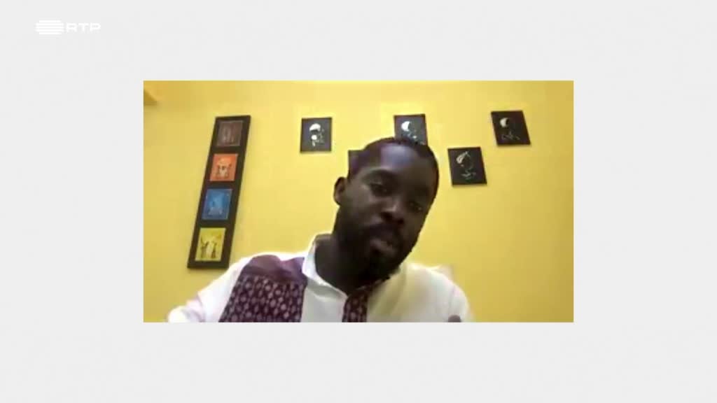 Imagem de As Coisas em Volta: A Vida Misteriosa do - Caixão