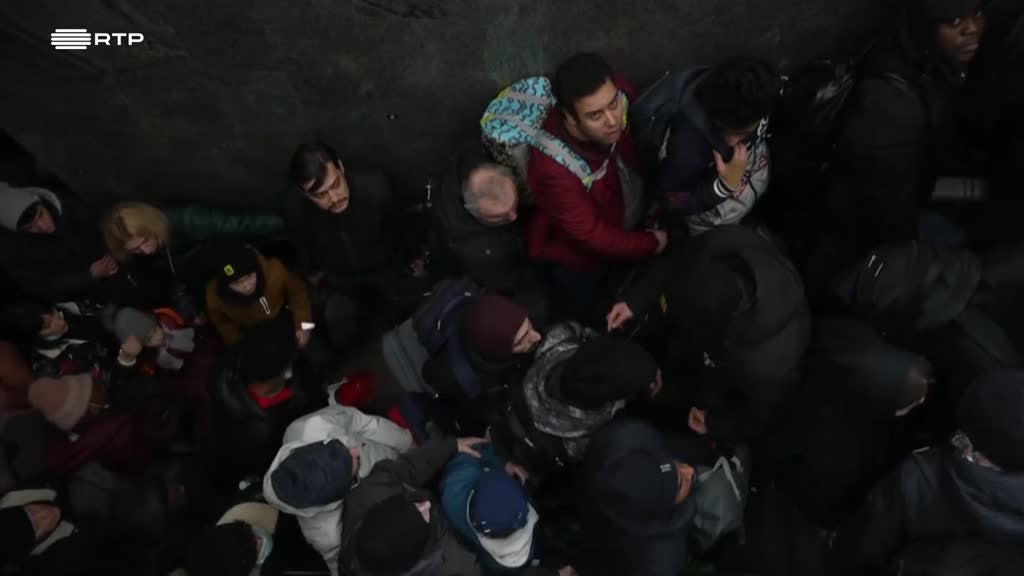 Imagem de Outras Histórias - O Sabor da Ucrânia; A Viagem; Portugal, Amamos-te; O Fotógrafo de Kharkiv; Ao Ritmo do Tempo