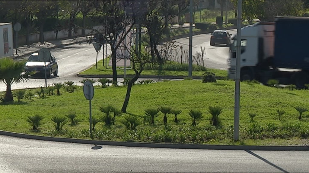 Portimão privatiza rotundas