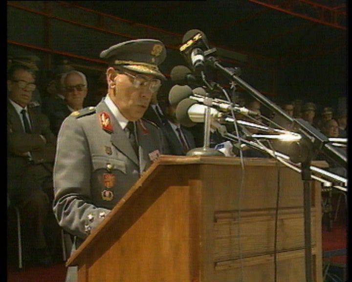 Demissão de Loureiro dos Santos