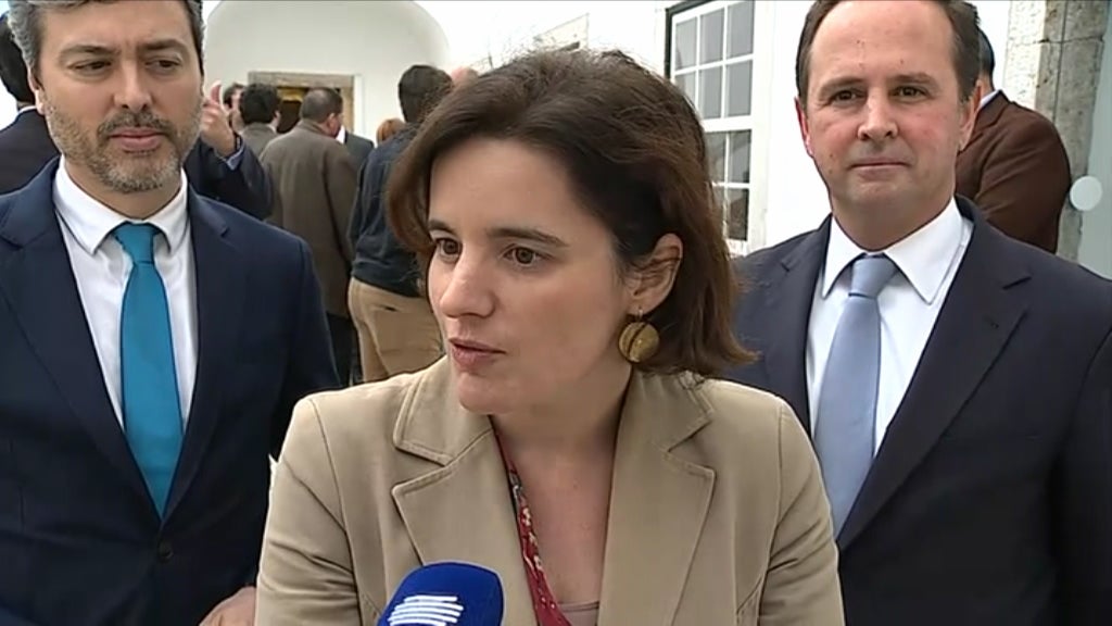 Relações familiares e o governo