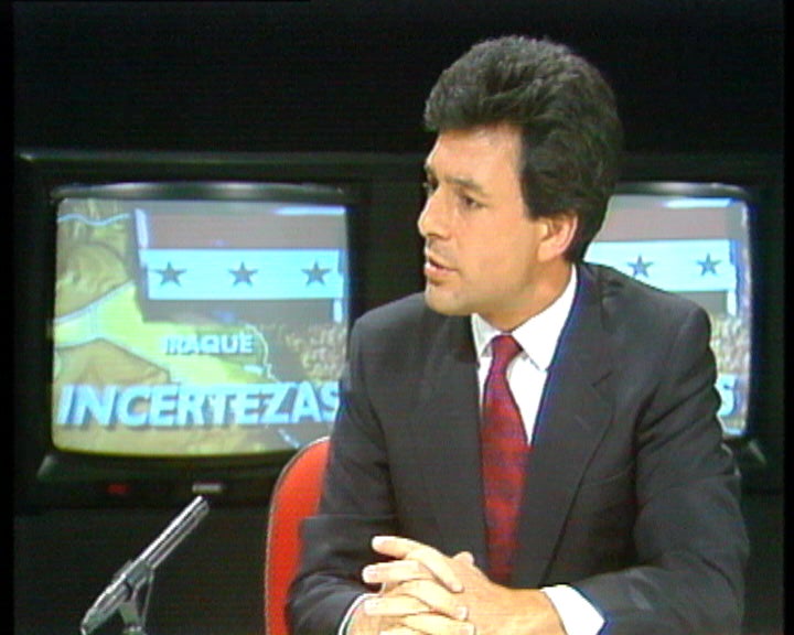 Comentário de Carlos Fino