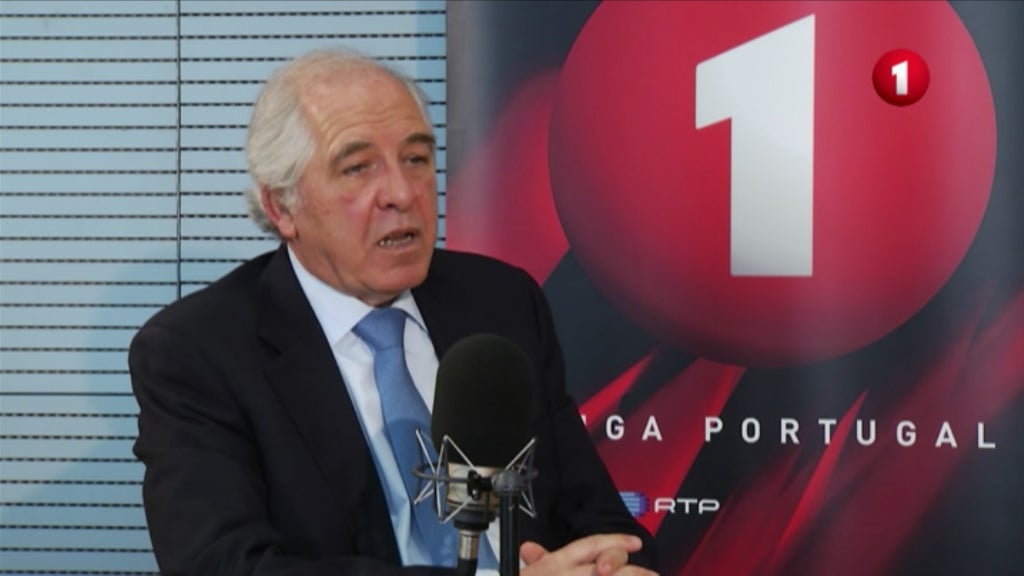 Silva Peneda contra a espanholização da banca