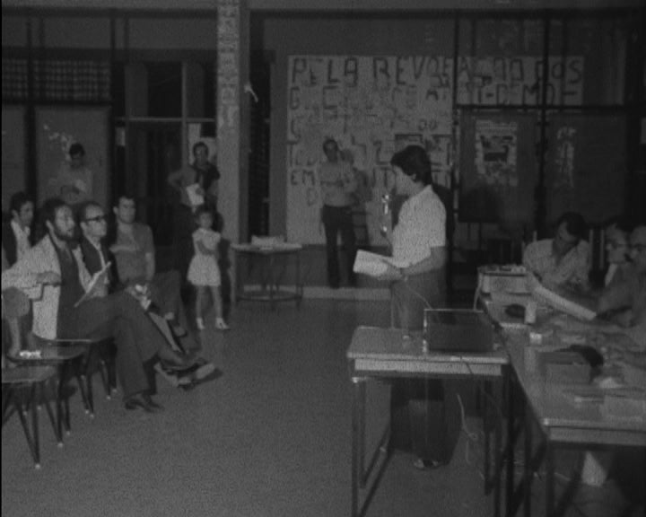 Plenário da comissão de moradores da Amadora