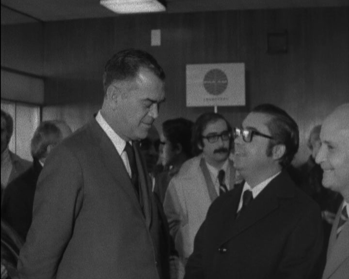 Ministro das Obras Públicas chega a Lisboa vindo dos Açores