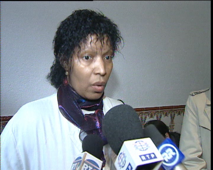 Sanitae suspende actividades