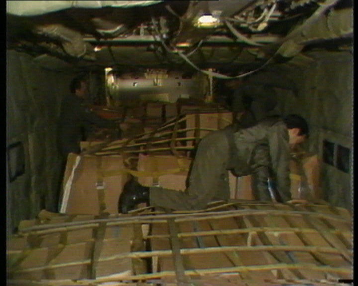 Partida de Hércules C130 com donativos para Bucareste