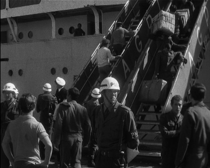 Chegada de tropas ao Cais de Alcântara