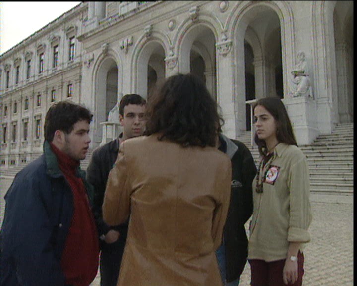 Estudantes do secundário empenhados na revisão curricular